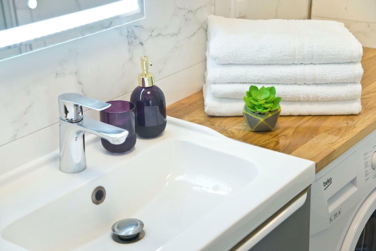 Old Town Super Apartment Ogarna Gdansk Ngoại thất bức ảnh